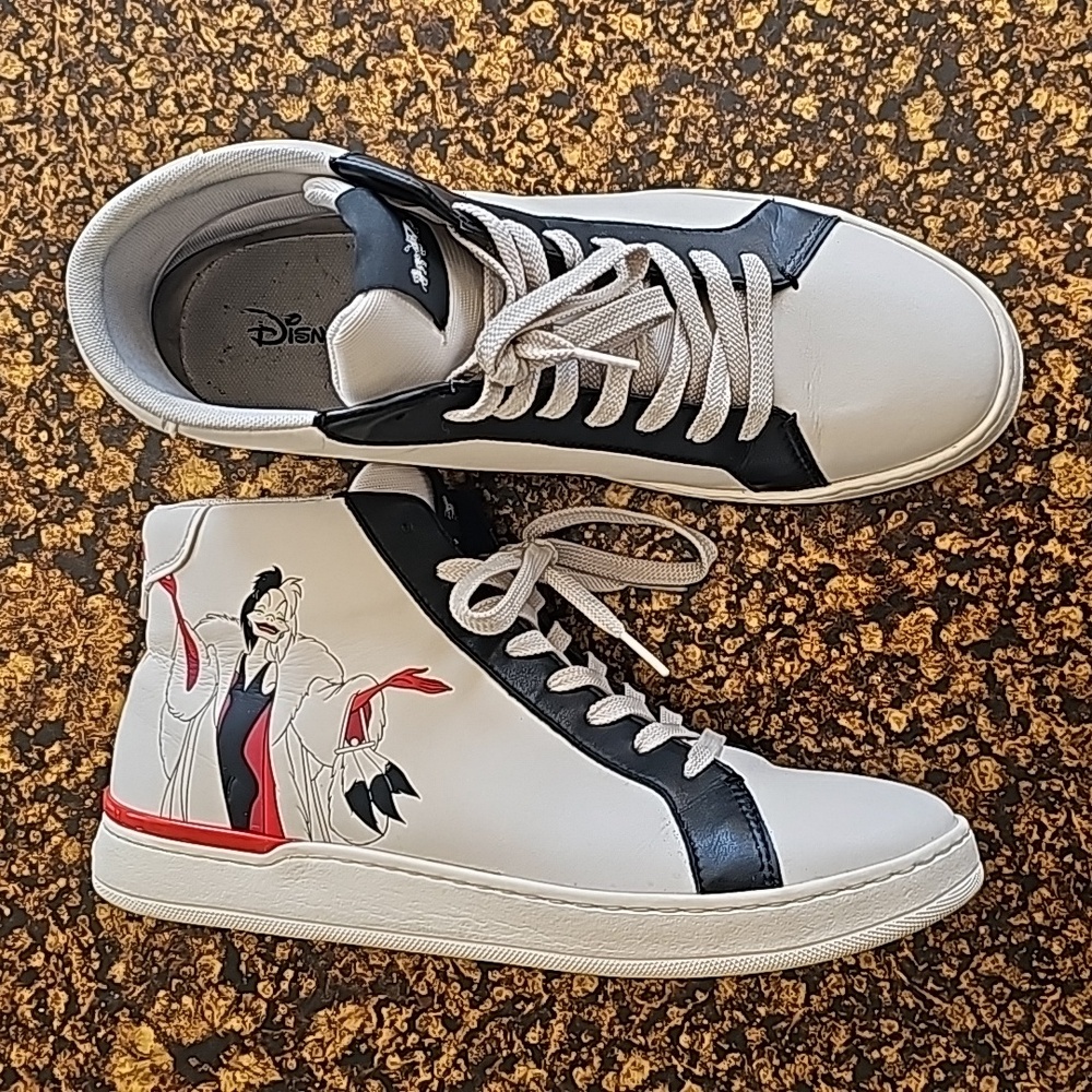 Disney X Coach Clip High Top Sneaker With Cruella Motif US Size 11B - Picture 3 of 12